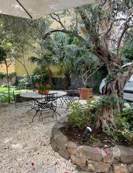 Inn The Garden Apartament Κατάνια Εξωτερικό φωτογραφία